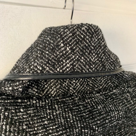 David & Young New York Poncho, black white buckle - Picture 7 of 7